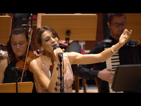 Cristina Zavalloni | Tiroler Kammerorchester InnStrumenti Südtirol - Chansons